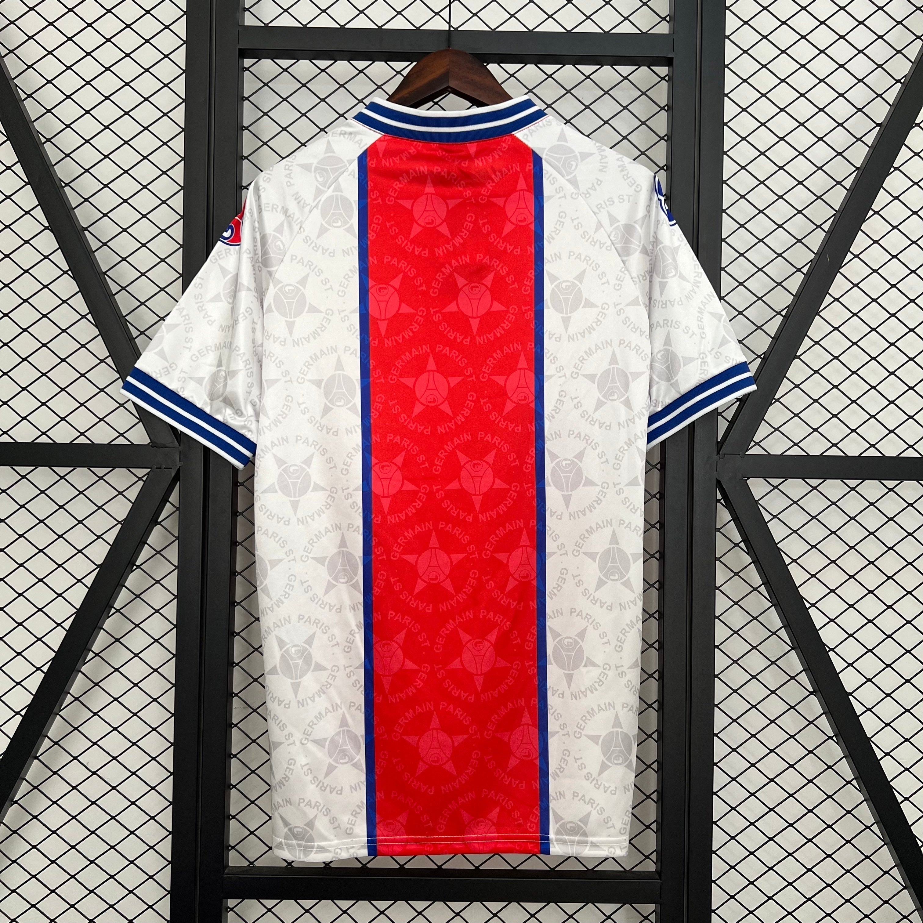 Maillot Extérieur Rétro Paris Saint-Germain 1994/95